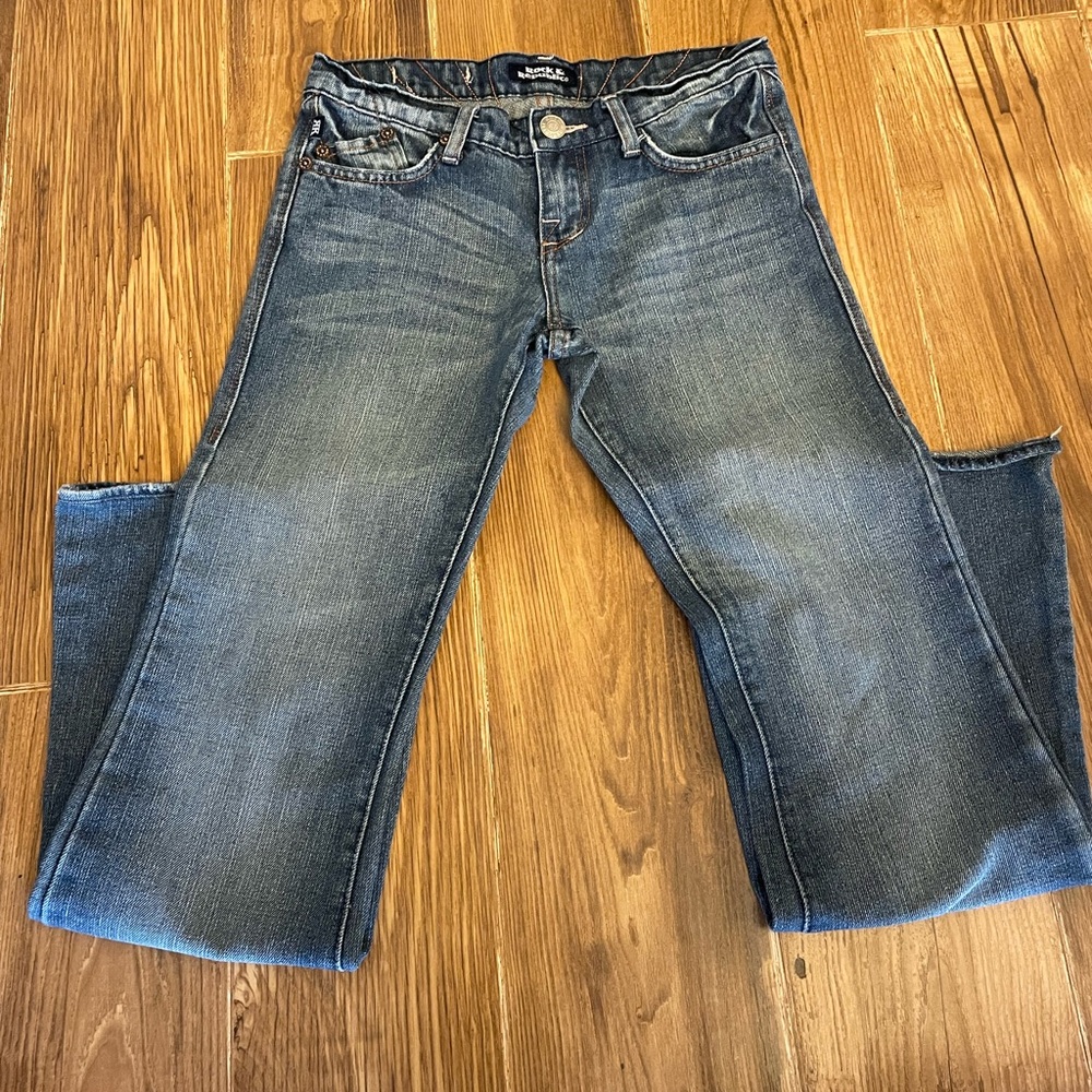 Rock & Republic Straight Leg Jeans in Medium Blue Wash